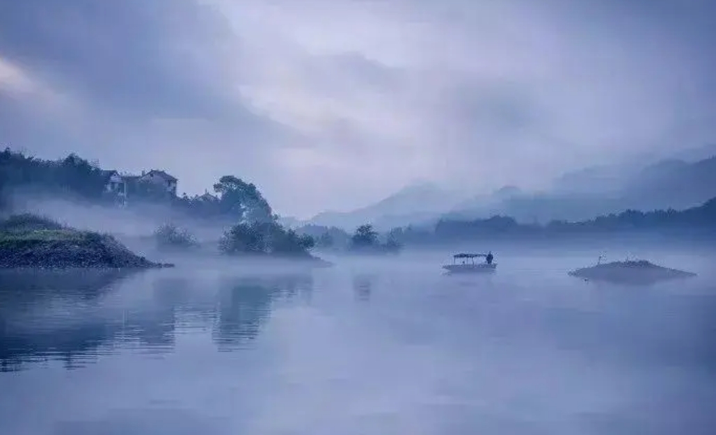 途經(jīng)歲月，淡寫(xiě)時(shí)光